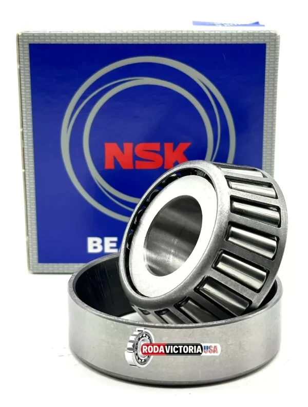 NSK JAPAN 32205 C Tapered Roller Bearing 25x52x19.25 mm